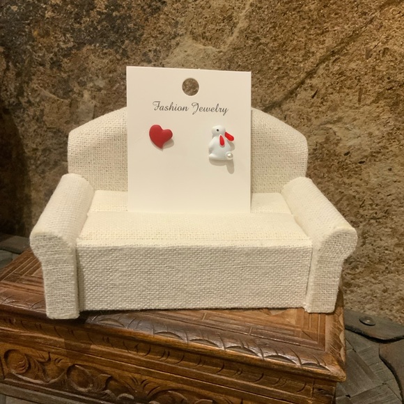 Heart Bunny Pearl Stud Earrings